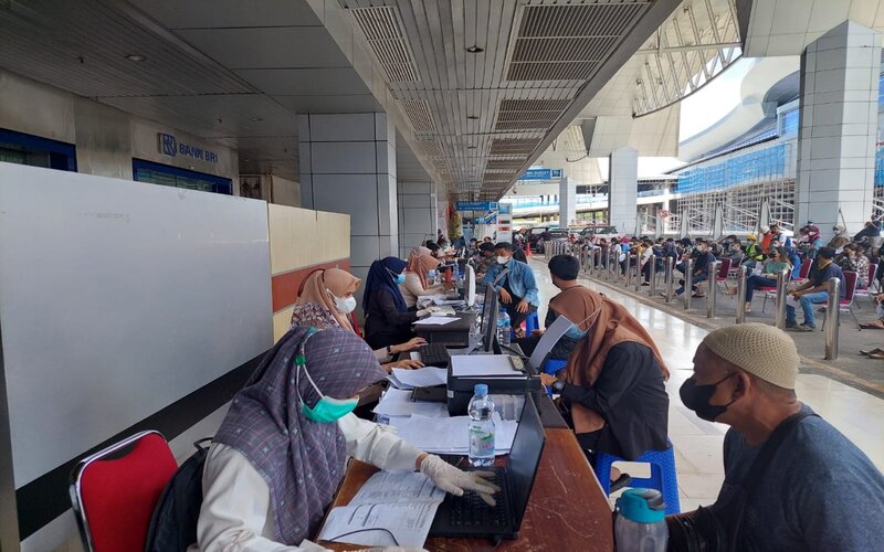  Bandara Makassar Mulai Berlakukan Area Wajib Vaksin Covid-19