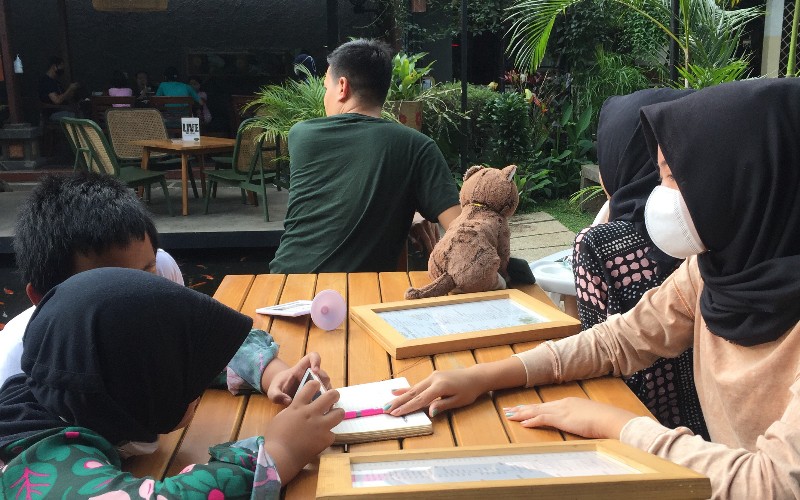  Ridwan Kamil Usul Restoran dan Kafe Bisa Layani Dine In 30 Menit