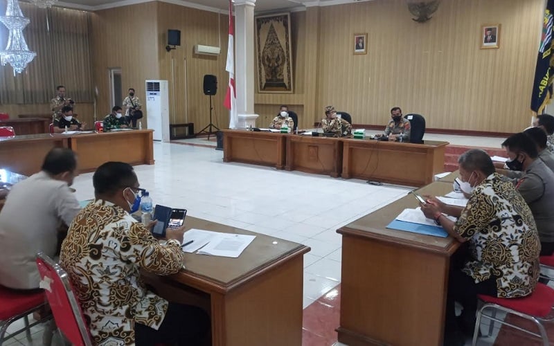 Pemilihan Kepala Desa Di Kabupaten Cirebon Tidak Kena Pengunduran