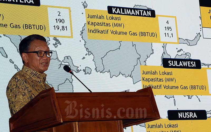 Menteri Energi dan Sumber Daya Mineral (ESDM) Arifin Tasrif menyampaikan kuliah umum mengangkat tema Kebijakan dan Program Strategis ESDM di Aula Barat Institut Teknologi Bandung (ITB), Bandung, Jawa Barat, Rabu (4/3/2020). Bisnis/Rachman