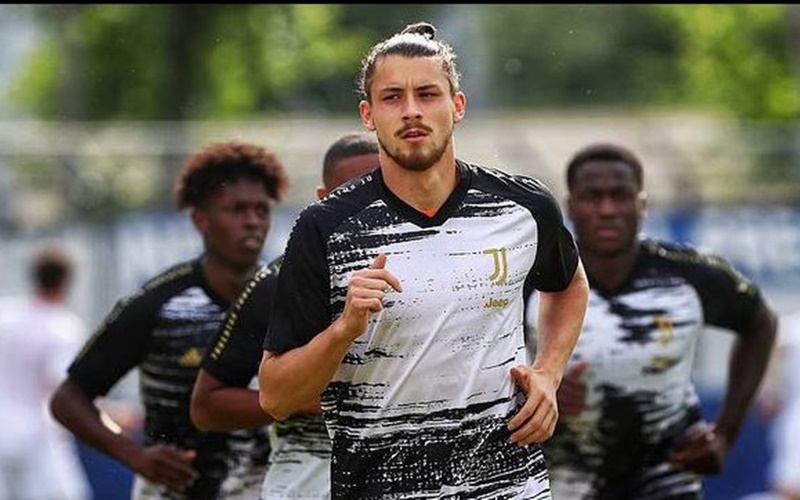  Cagliari Ingin Pinjam Bek Muda Potensial Milik Juventus