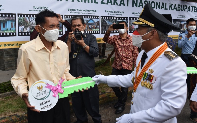  Hari Merdeka, Belasan Keluarga di OKI Terima Rumah Layak Huni