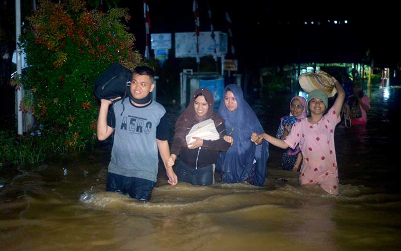  Intensitas Hujan Tinggi, Kota Padang Dilanda Banjir