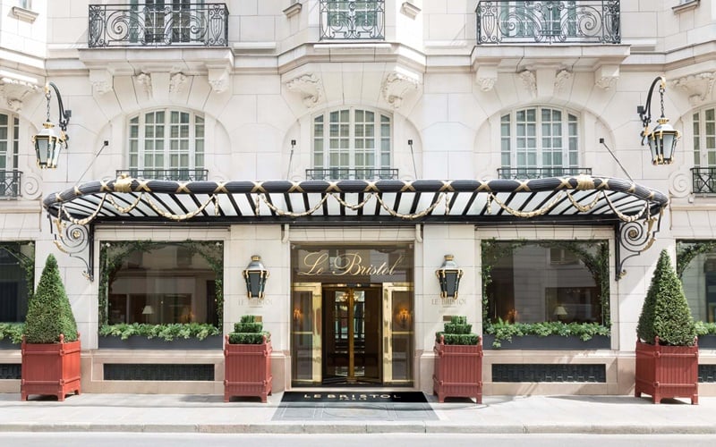  5 Hotel Paling Romantis di Paris, Cocok untuk Bulan Madu