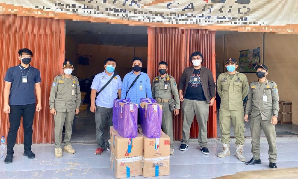  Bea Cukai Semarang dan Satpol PP Demak Gagalkan Pengiriman Paket Kargo Berisikan 48.000 Batang Rokok Ilegal