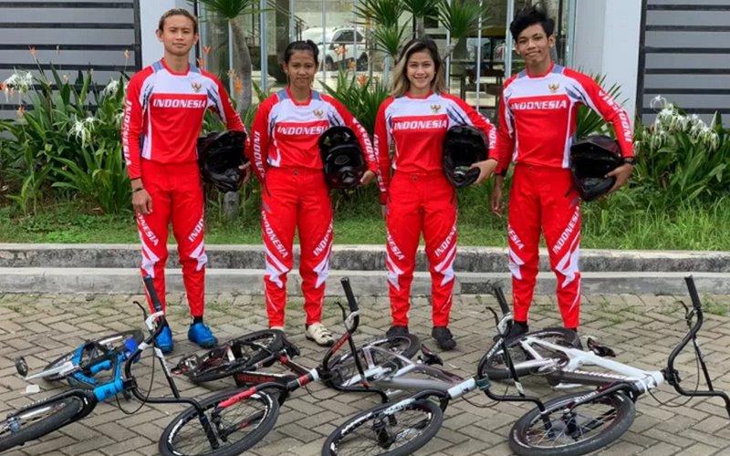  Tim BMX Junior Indonesia Bikin Sejarah Usai Lolos ke Semifinal Kejuaraan Dunia 