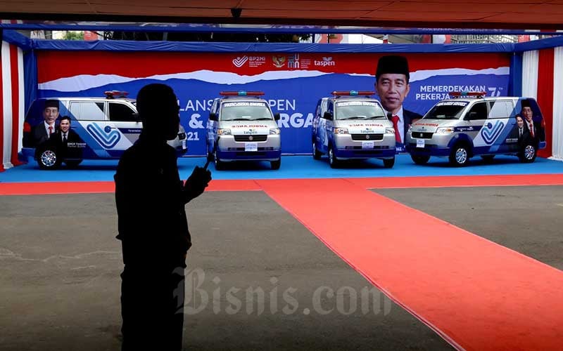  Taspen Serahkan 4 Unit Ambulans Kepada BP2MI