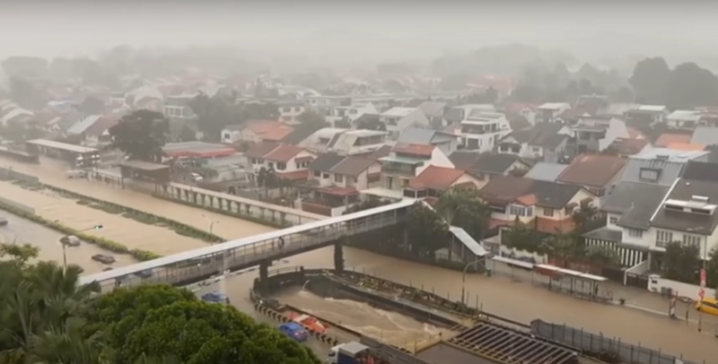  Banjir Bandang Melanda Sebagian Singapura, Ini Foto-fotonya