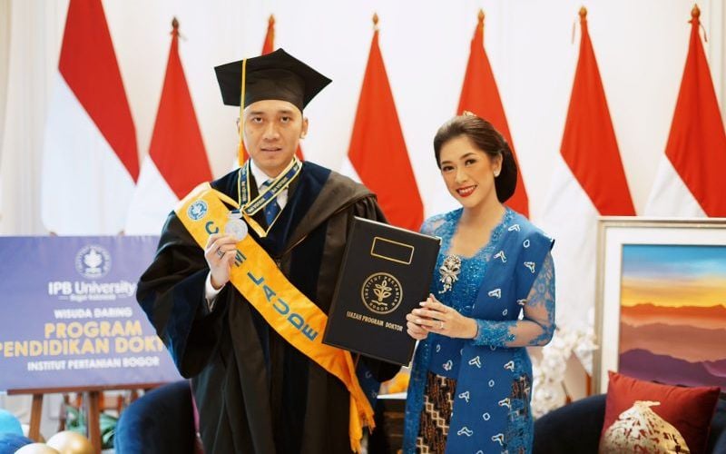  Wisuda, Ibas Resmi Bergelar Doktor Manajemen Bisnis IPB dengan IPK 4,0