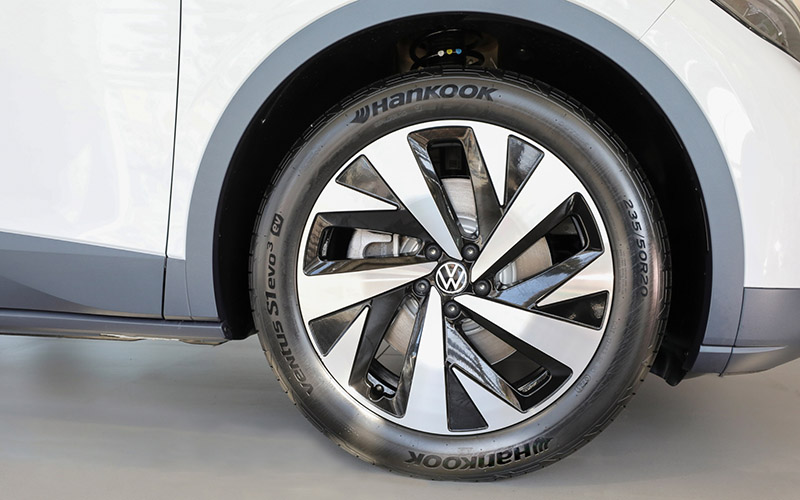  Hankook Tire Jadi Ban Resmi Mobil Listrik Volkswagen ID.4