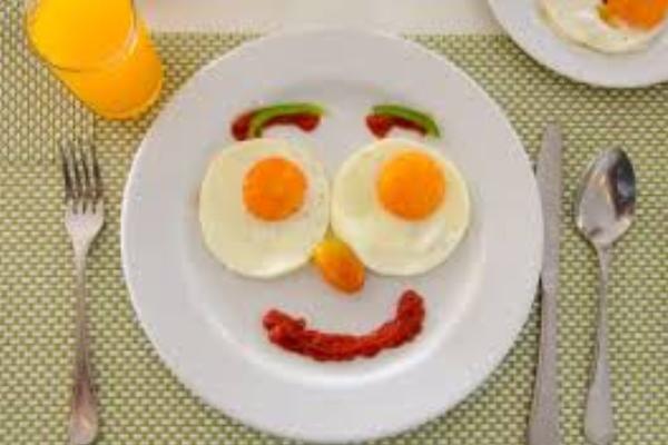  Jam Ideal untuk Sarapan, Makan Siang dan Dinner 