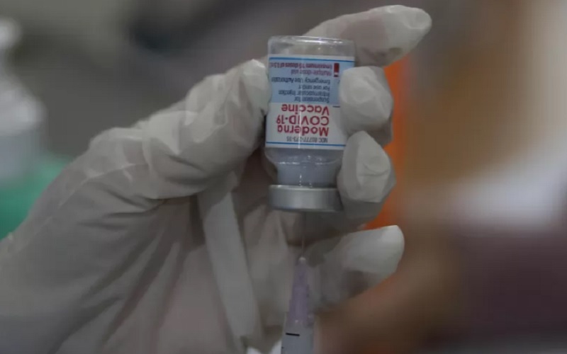  Terkontaminasi Baja, Moderna Tarik 3 Kelompok Vaksin Covid-19 di Jepang