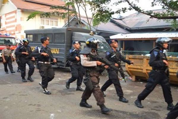 Masjid Ahmadiyah di Sintang Dirusak dan Dibakar Massa, Ini Faktanya