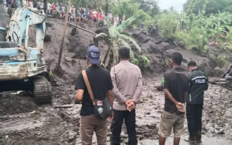  Banjir Bandang di Ngada Tewaskan Seorang Balita dan 5 Rumah Tertimbun Longsor