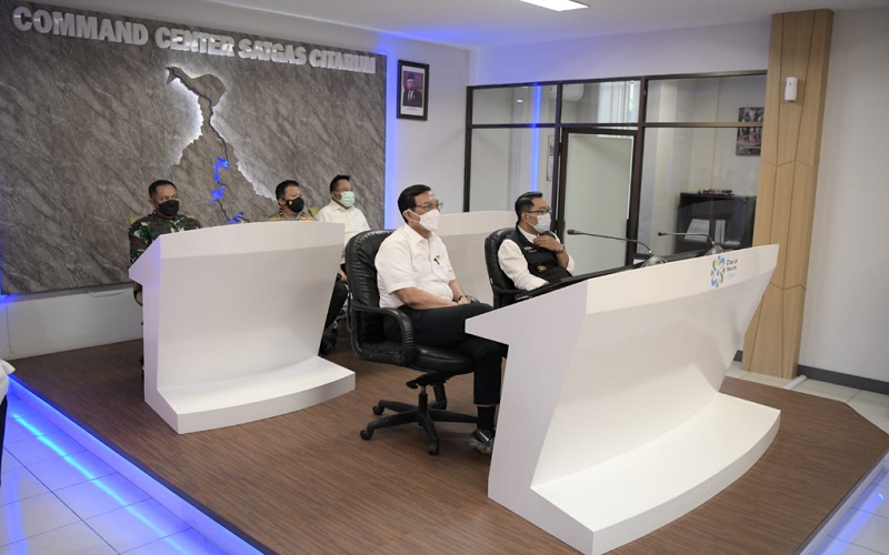  Luhut Minta Command Center Terus Update Perangkat Lunak   