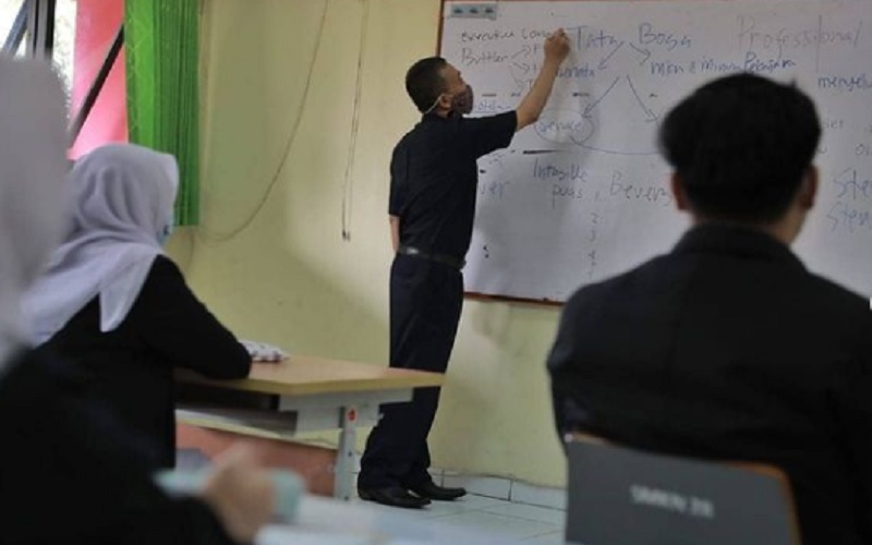  Wapres Ma\'ruf Amin Tinjau Pelaksanaan Pembelajaran Tatap Muka di Jakarta