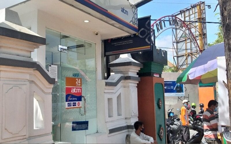 ATM Bank Jateng di depab Samsat Klaten ditutup sementara sejak Selasa (7/9/2021)./JIBI-Ponco Suseno)