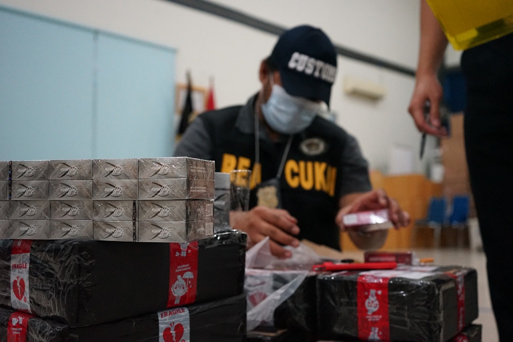 Operasi Gempur Rokok Ilegal, Bea Cukai Amankan Milyaran Rupiah Potensi Kerugian Negara 