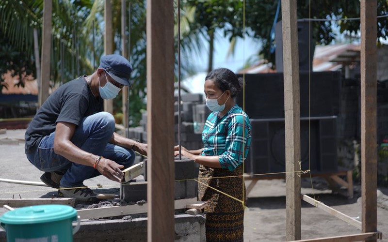  PLN Manfaatkan FABA untuk Bangun Rumah di Ende