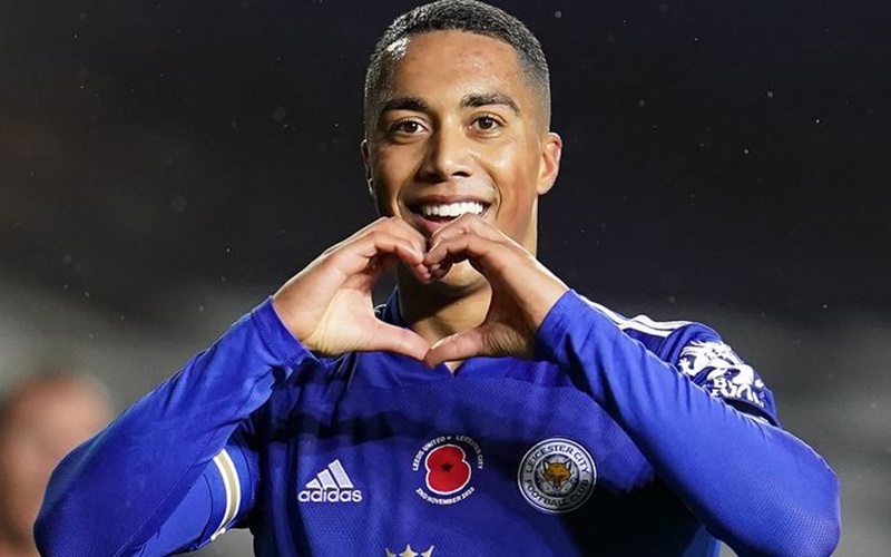  El Clasiso, Madrid dan Barcelona Berebut Tielemans dari Leicester