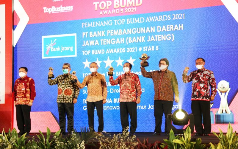  Bank  Jateng Raih 3 Penghargaan Top BUMD  Awards 2021