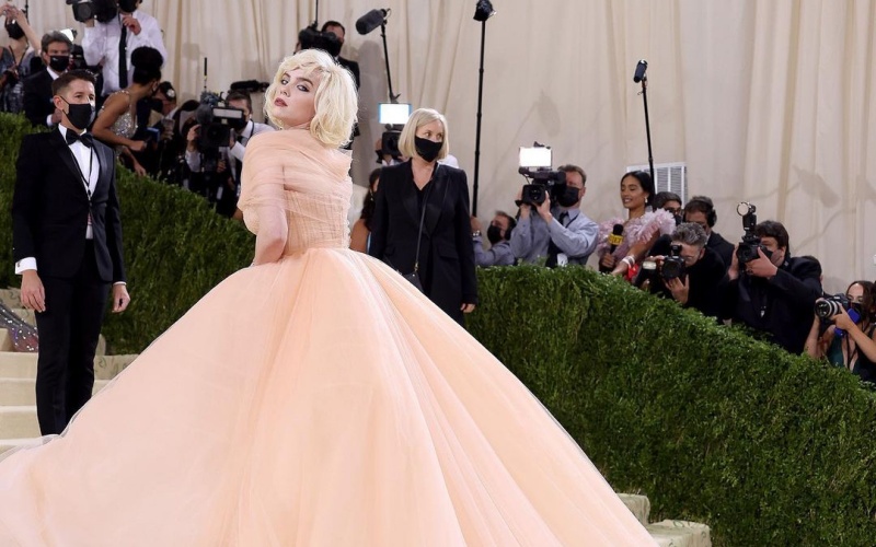  Gaya 6 Pesohor di Met Gala 2021 Ini Curi Perhatian, Ada Billie Eilish