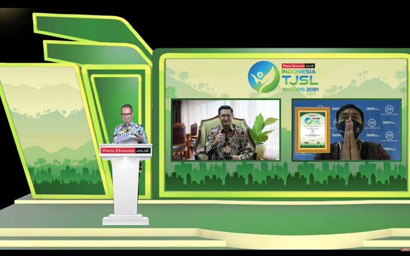  PT PP (Persero) Tbk. Terima Penghargaan Dalam Ajang Indonesia TJSL Awards 2021