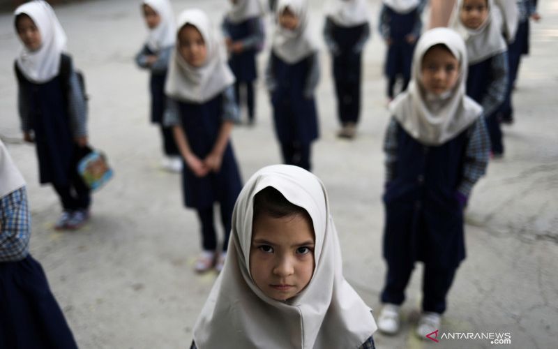  Sekolah Dasar di Kabul Kembali Dibuka, Siswi Belajar di Kelas Terpisah