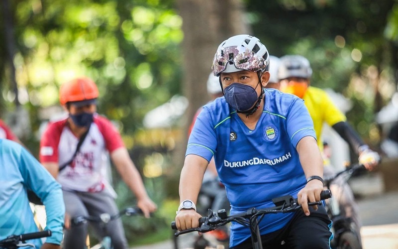  Nikmati Wisata Sejarah dengan Bersepeda di Kota Bandung