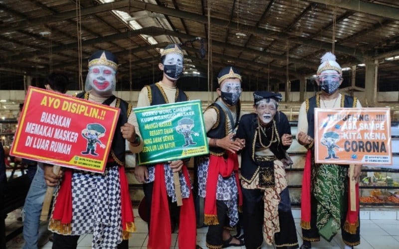  Pemerintah Libatkan \'Punakawan\' untuk Kampanye Prokes di Kota Cirebon