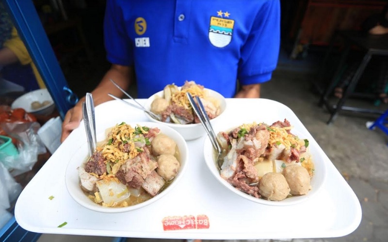  Masuk 10 Kota Terbaik di Dunia Soal Kuliner, Ini Rekomendasi Mi Kocok di Kota Bandung