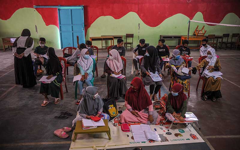  Pemberian Materi Asesmen Kompetensi Minimum Kepada Siswa SD di Jawa Barat