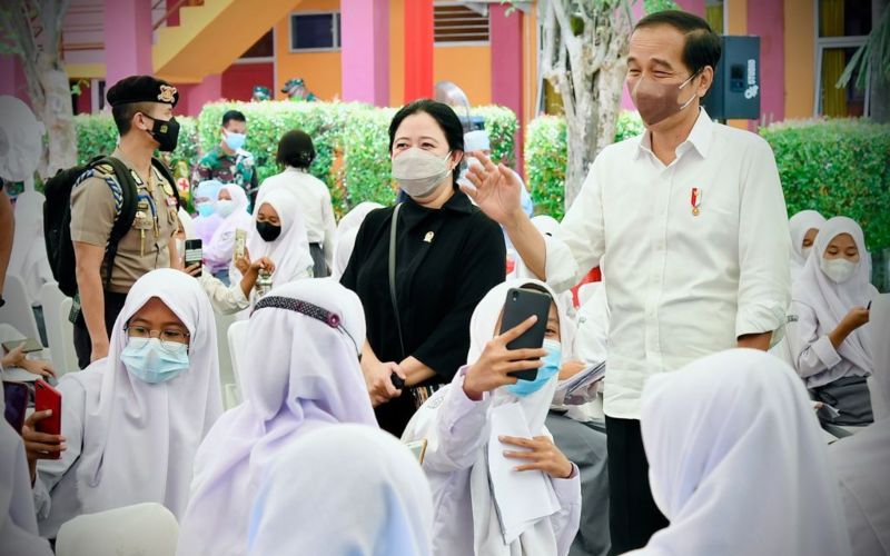  Cek Vaksinasi, Puan Maharani Blusukan ke Kawasan Padat Penduduk