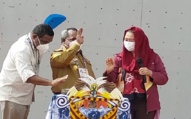  PON XX Papua: Resmi! Yenny Wahid Buka Pertandingan Panjat Tebing