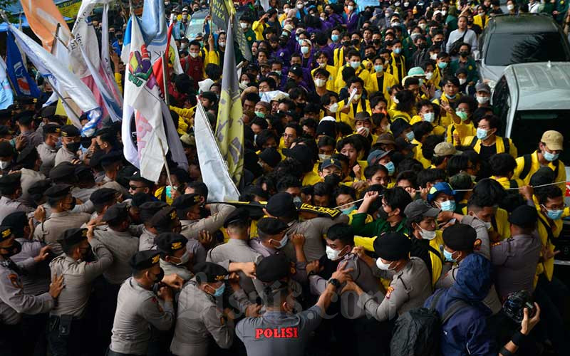  Demo BEM SI di Sekitar Gedung KPK Hari Ini Berakhir Damai