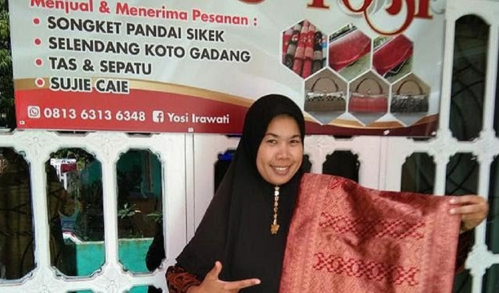  Berbekal Modal BRI, Bubu Songket Asal Padang Bangkit Kembali