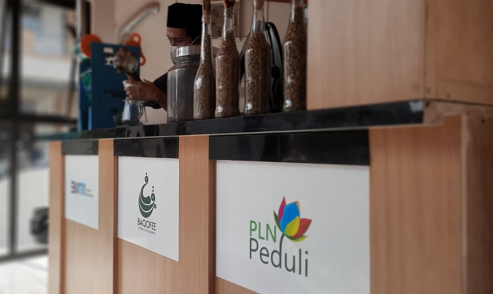  PLN Dukung Usaha Kopi Pesantren di Cilegon, Omzet Melonjak 4 Kali Lipat