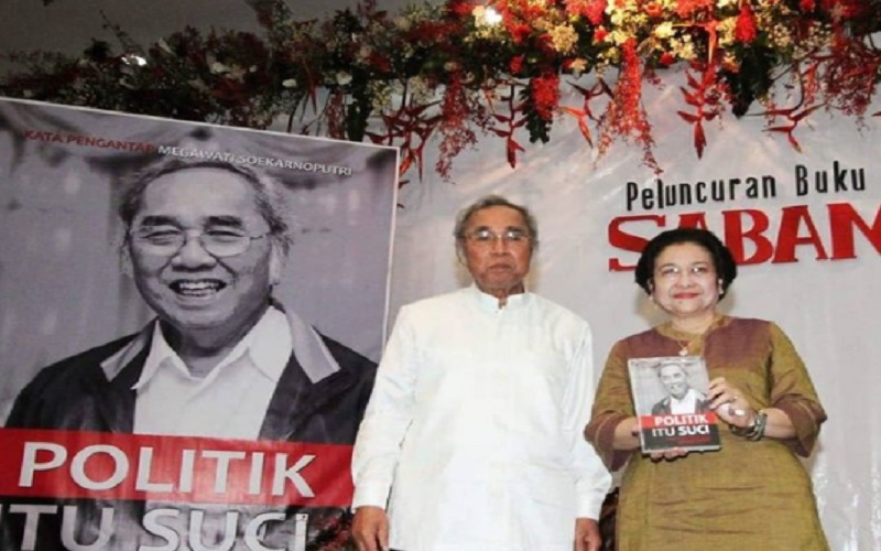  Megawati dan Hasto Pimpin Doa Bersama untuk Sabam Sirait