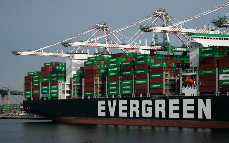 Kapal Evergreen Marine Corporation. /Bloomberg