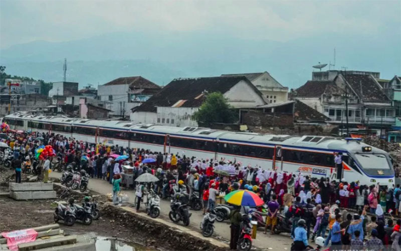  Jalur KA Cibatu-Garut Siap Beroperasi