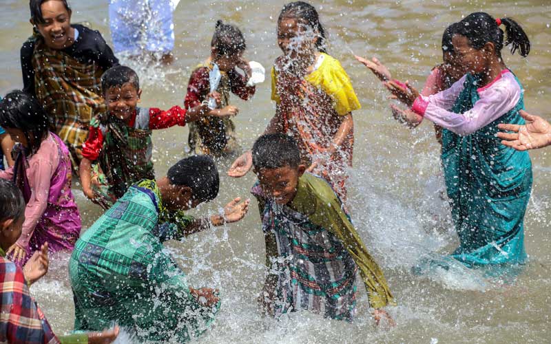  Tradisi Mandi Safar di Kampung Tua Terih Batam