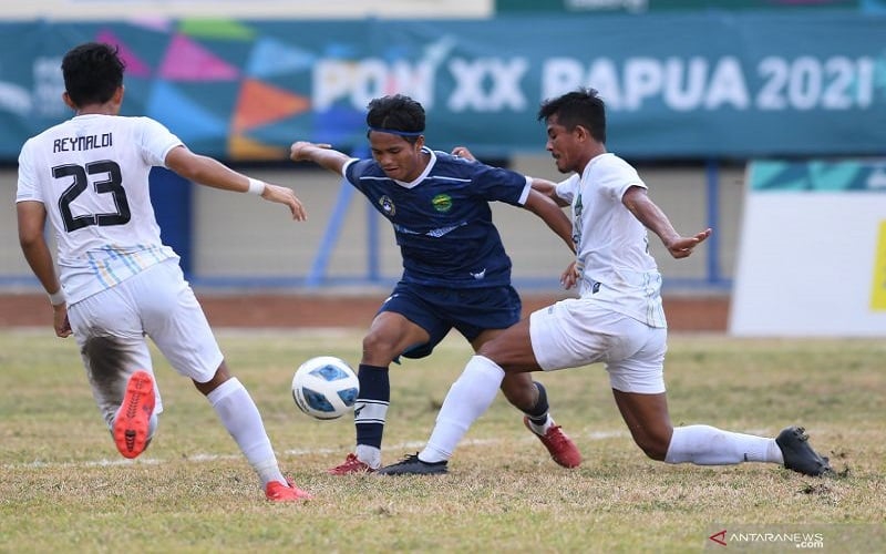 Tim sepak bola Jabar kalah 1-0 dari Tim Kaltim dalam babak 6 besar PON XX Papua 2021/Antara 