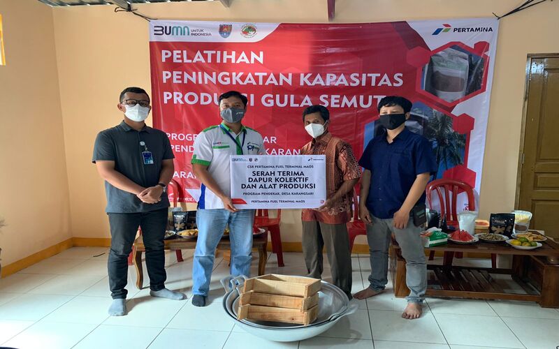  Pertamina Berdayakan Pengrajin Gula di Cilacap