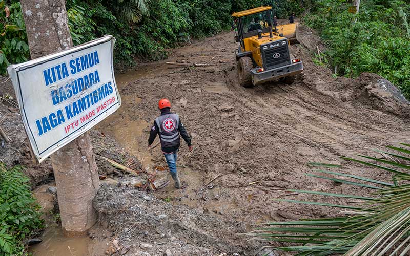  Jalan Trans Palu-Kulawi Terputus Akibat Longsor