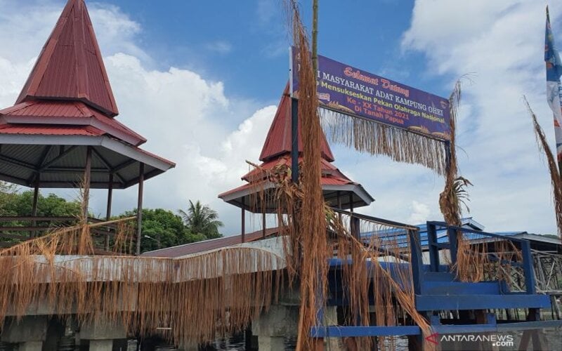  Kampung Adat Asei, Tempat Kerajinan Khas Papua Dipintal