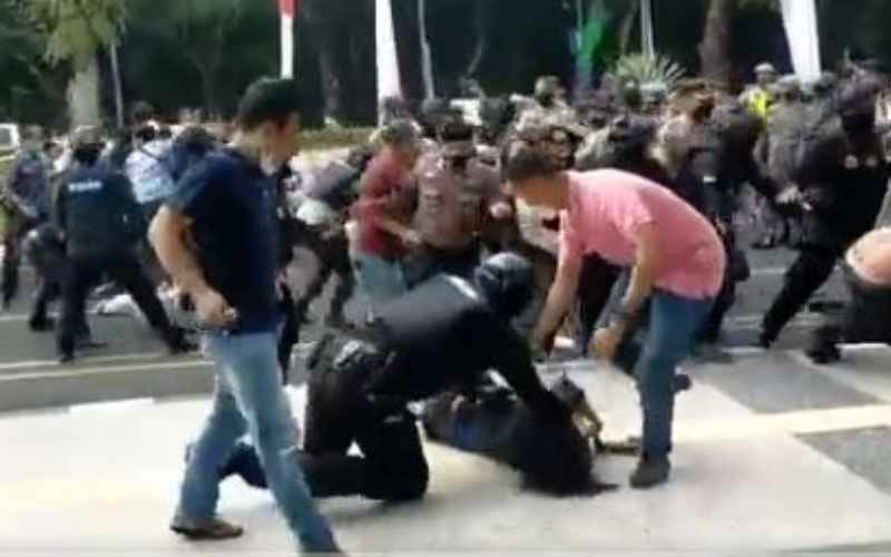  Komnas HAM Sesalkan Tindakan Polisi Banting Mahasiswa di Tangerang
