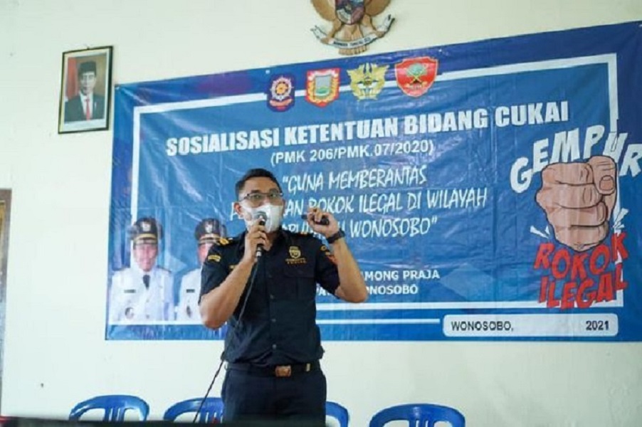  Bea Cukai Beri Edukasi Cukai di Magelang dan Semarang