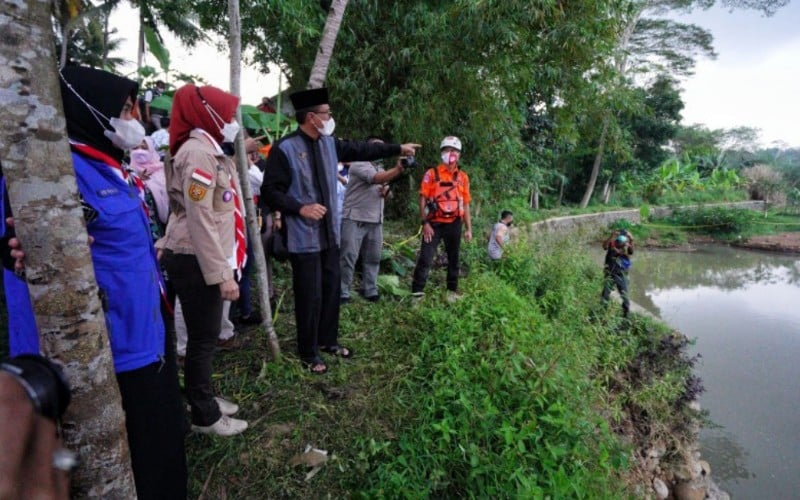  Atalia Sambangi Keluarga 11 Santri di Ciamis Korban Susur Sungai