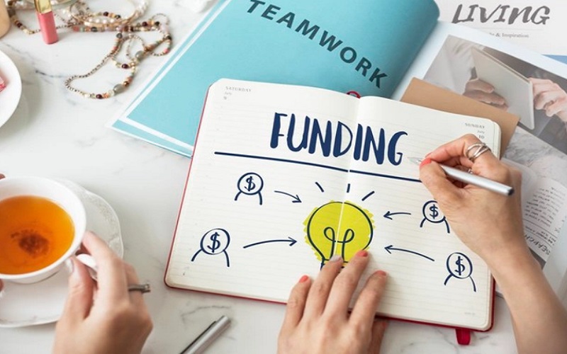  Apa Itu Skema Crowdfunding? Kenali Keuntungan dan Risiko Investasi