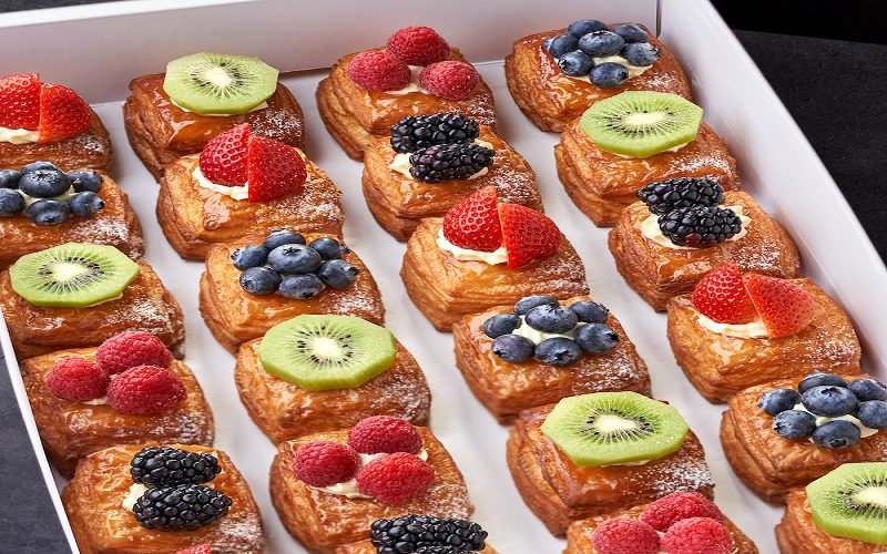 Assorted fruit pastries oleh Paris Baguette/parisbaguette.com